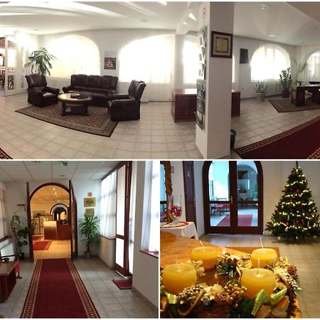 Hotel Juventus Velence Buitenkant foto