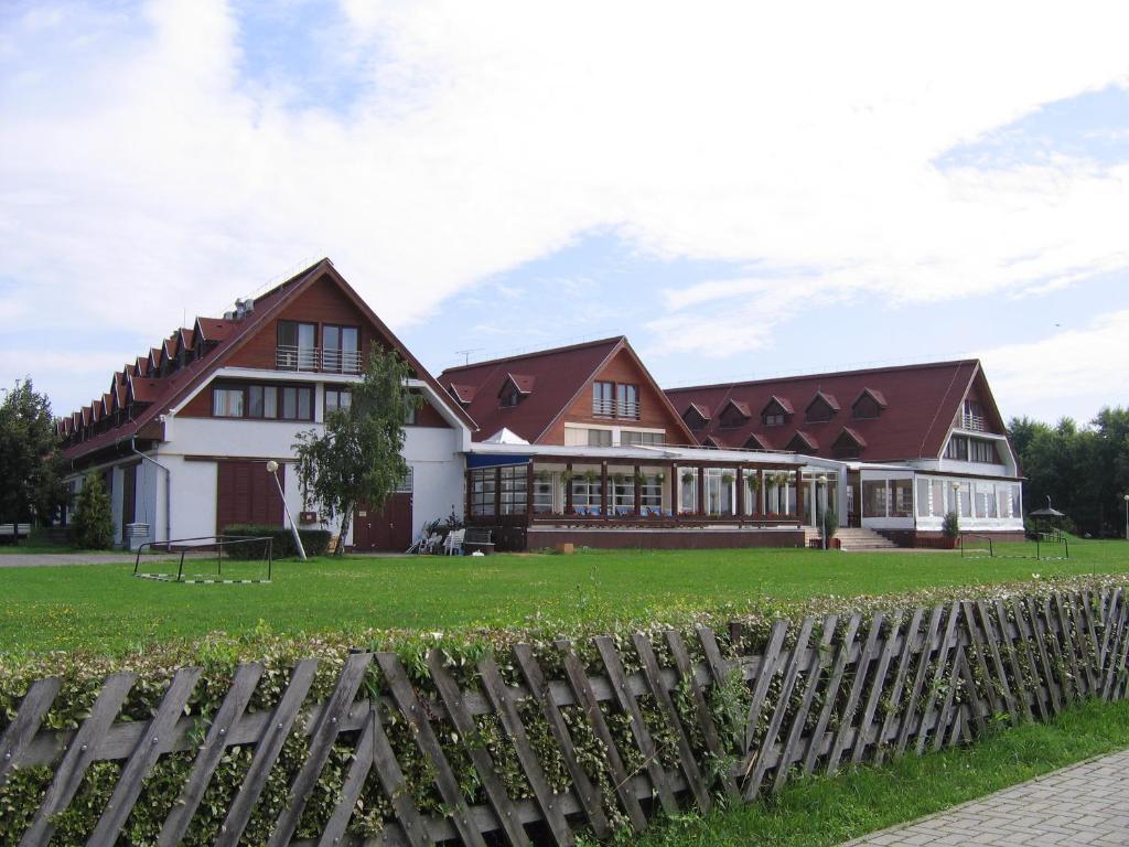 Hotel Juventus Velence Buitenkant foto