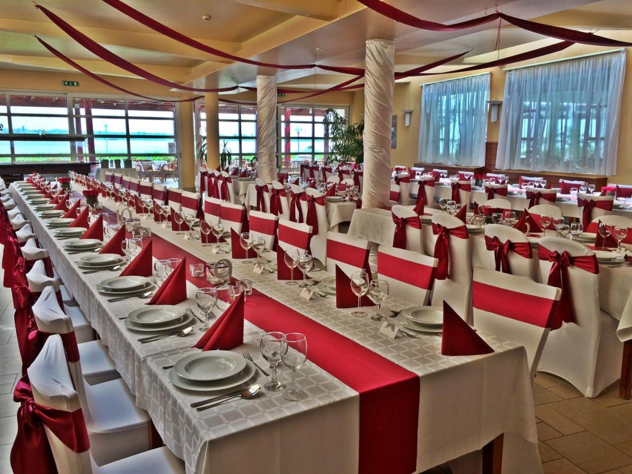 Hotel Juventus Velence Buitenkant foto